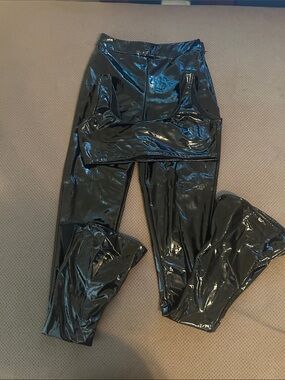 Shiny Black Patent-2 Piece Set